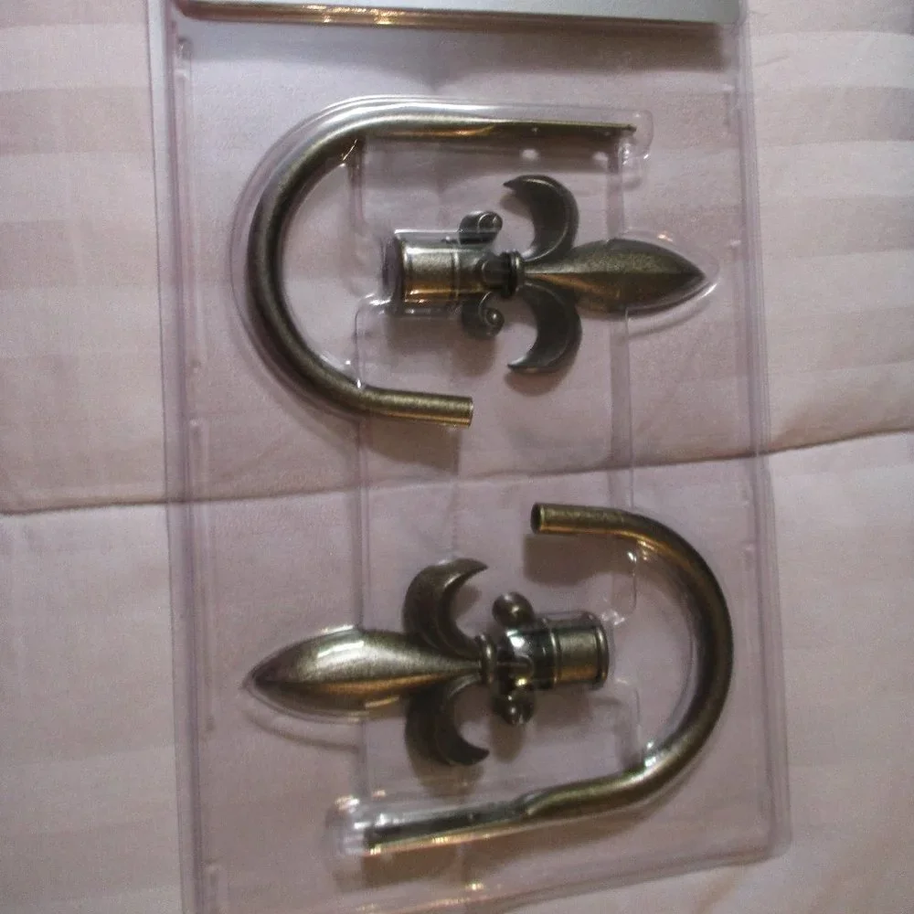 Vintage JC Penney Home Scarf Holders/Holdbacks Fleur Di Lis Antuque Gold NEW